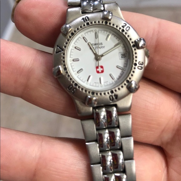 VINTAGE 1995 Swiss Military Ladies watch